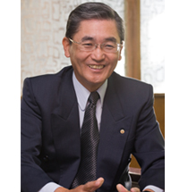 美濃工業株式会社代表取締役社長 杉本 潤の笑顔のご挨拶写真です